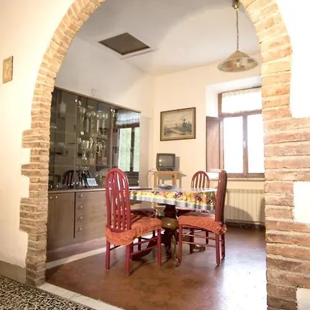 דירה Modern Near Massa Marittima, Shared Pool מאסה מריטימה