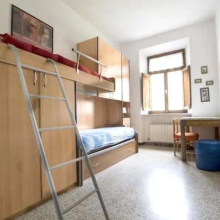 Modern Near Massa Marittima, Shared Pool アパート